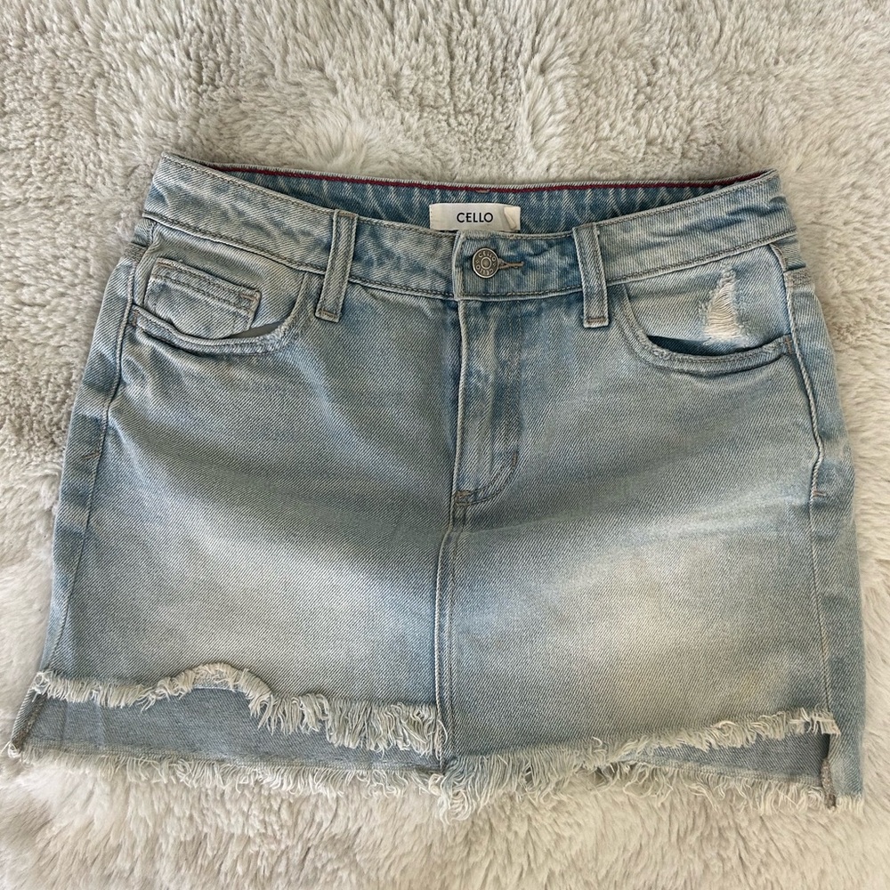 Denim Skirt ! Mini ! Size Small 🩵